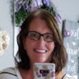 Meet your Posher, Tonya